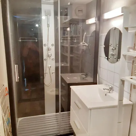 Apartment Moderne A 30 M² Avec Vue Montagne *