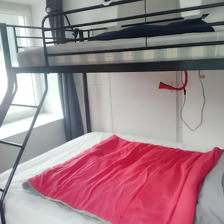 Moderne A 30 M² Avec Vue Montagne Apartment *